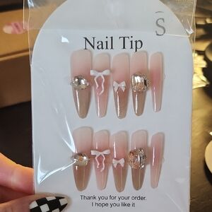 Elegant Pink and Nude Nail Tips